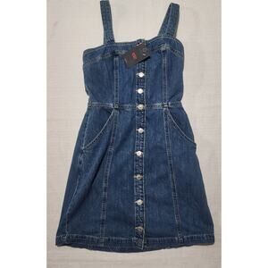 Levi's dress size XS slim fit
